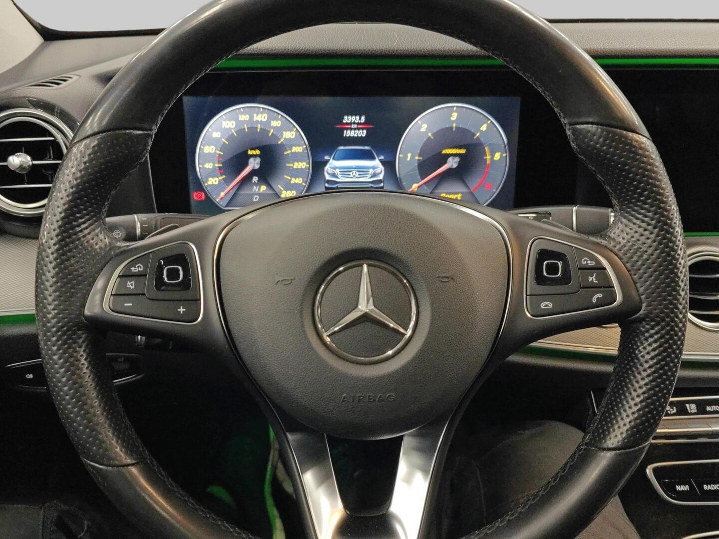 MERCEDES-BENZ E 2016