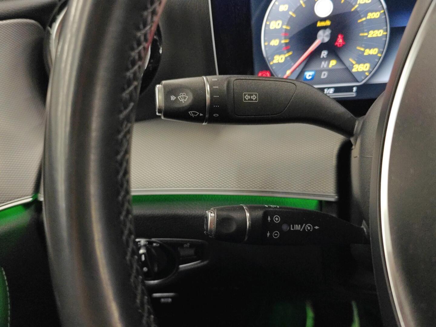 MERCEDES-BENZ E 2016