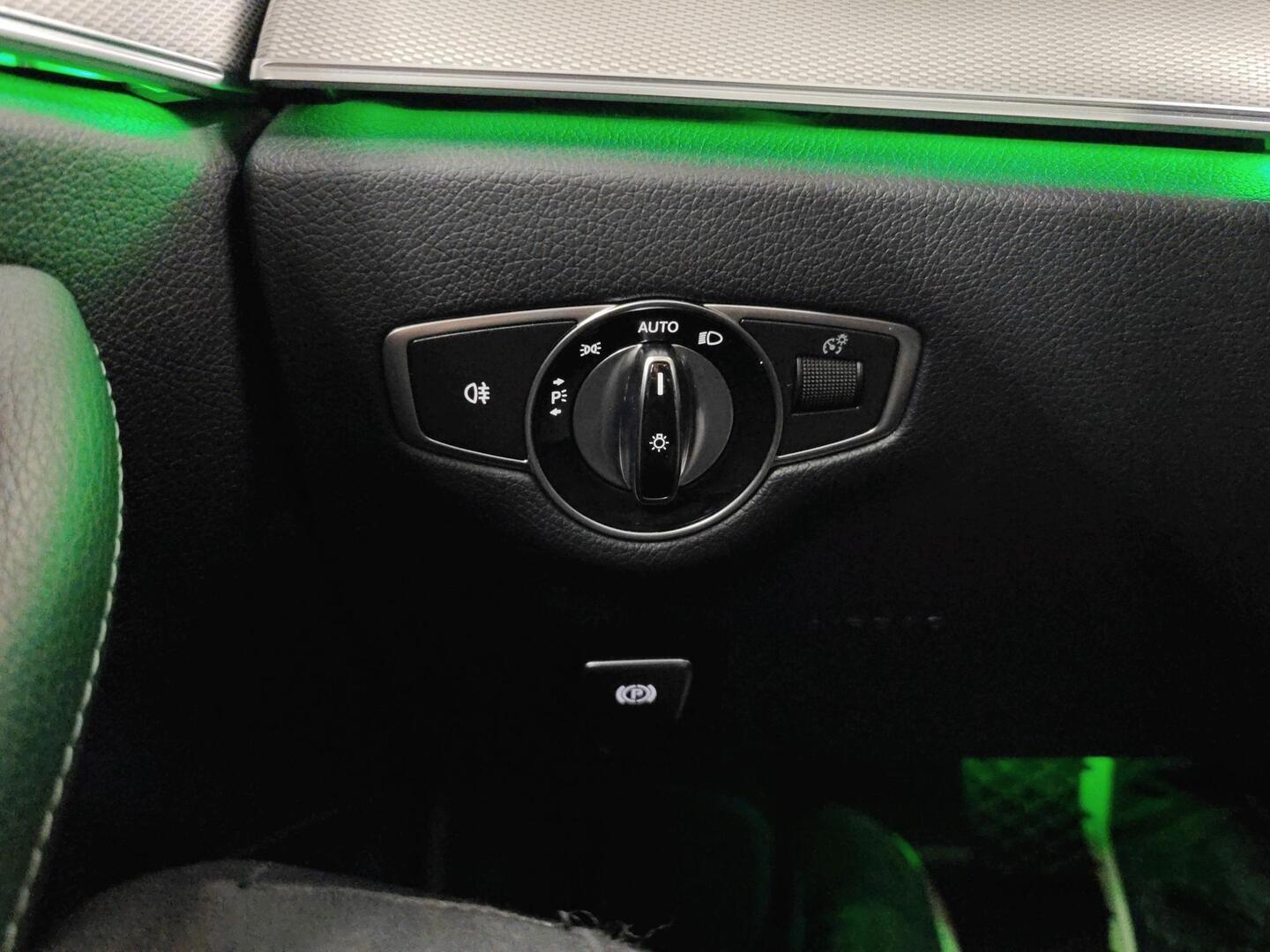 MERCEDES-BENZ E 2016