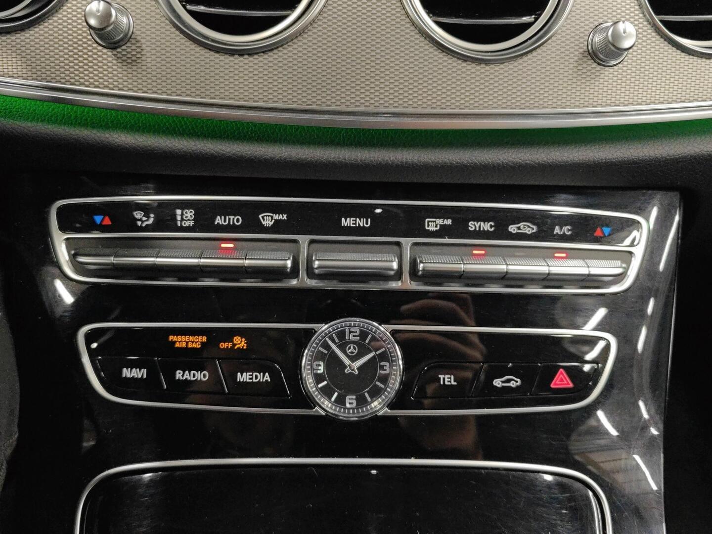 MERCEDES-BENZ E 2016