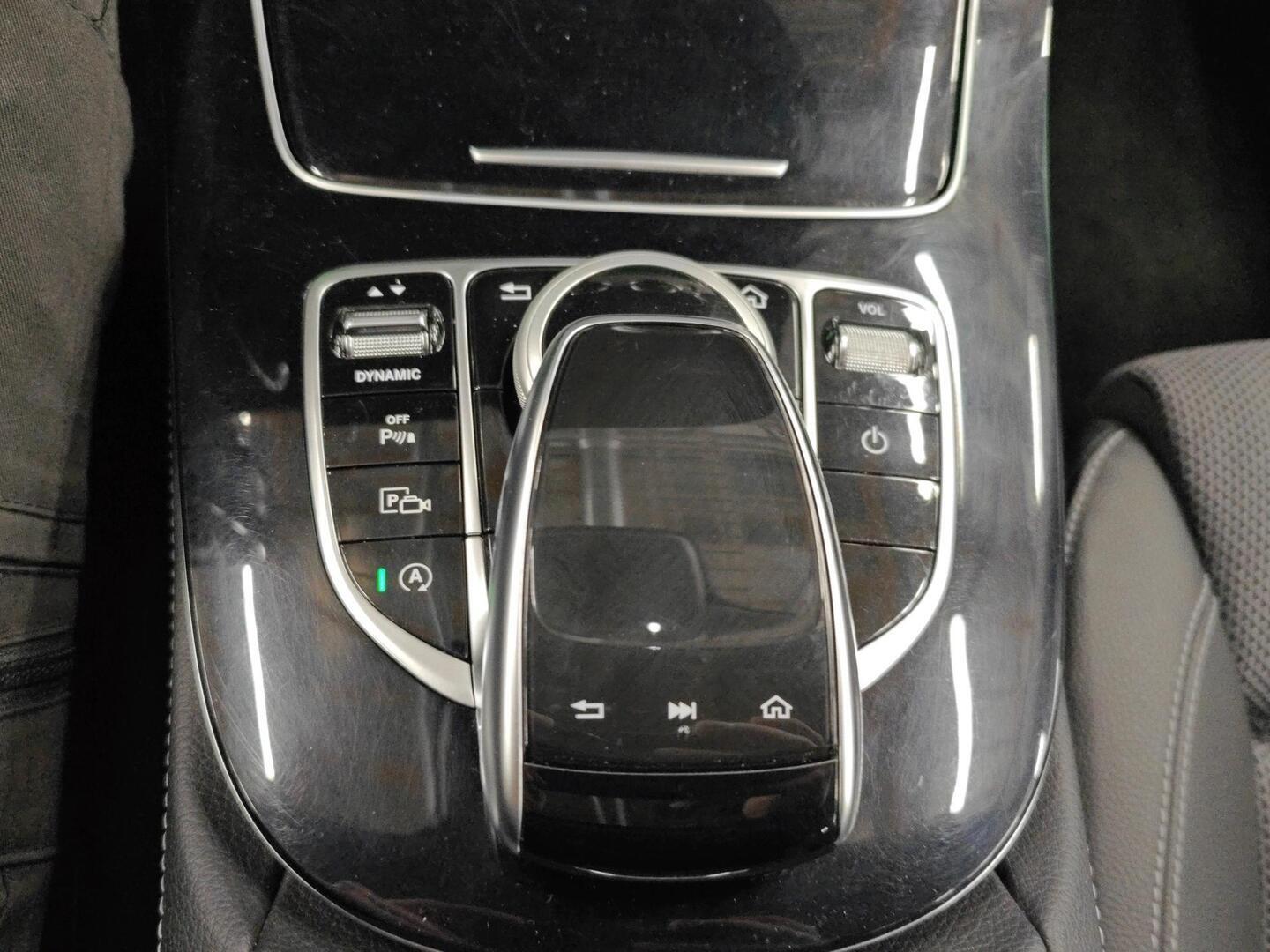 MERCEDES-BENZ E 2016