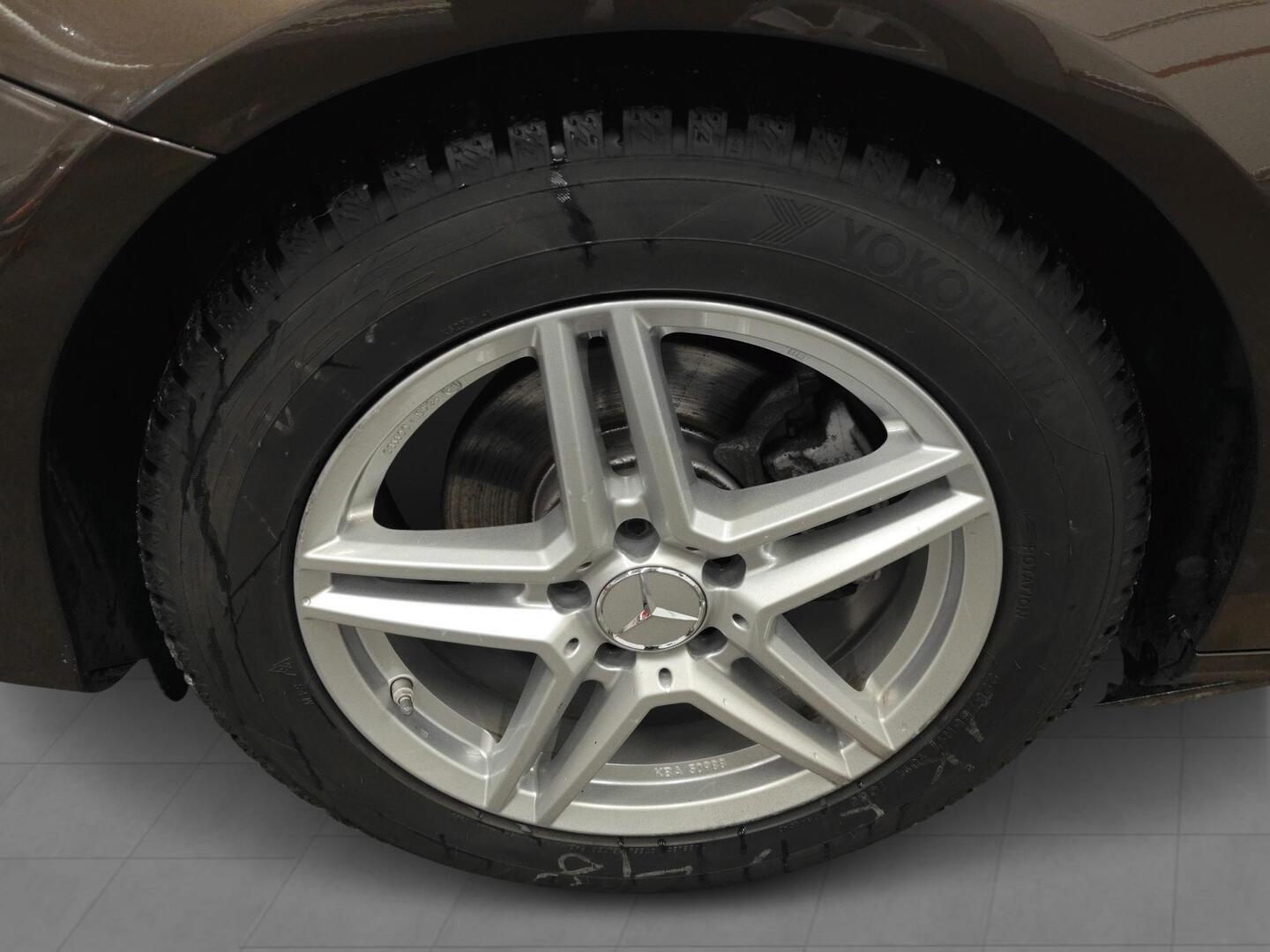 MERCEDES-BENZ E 2016