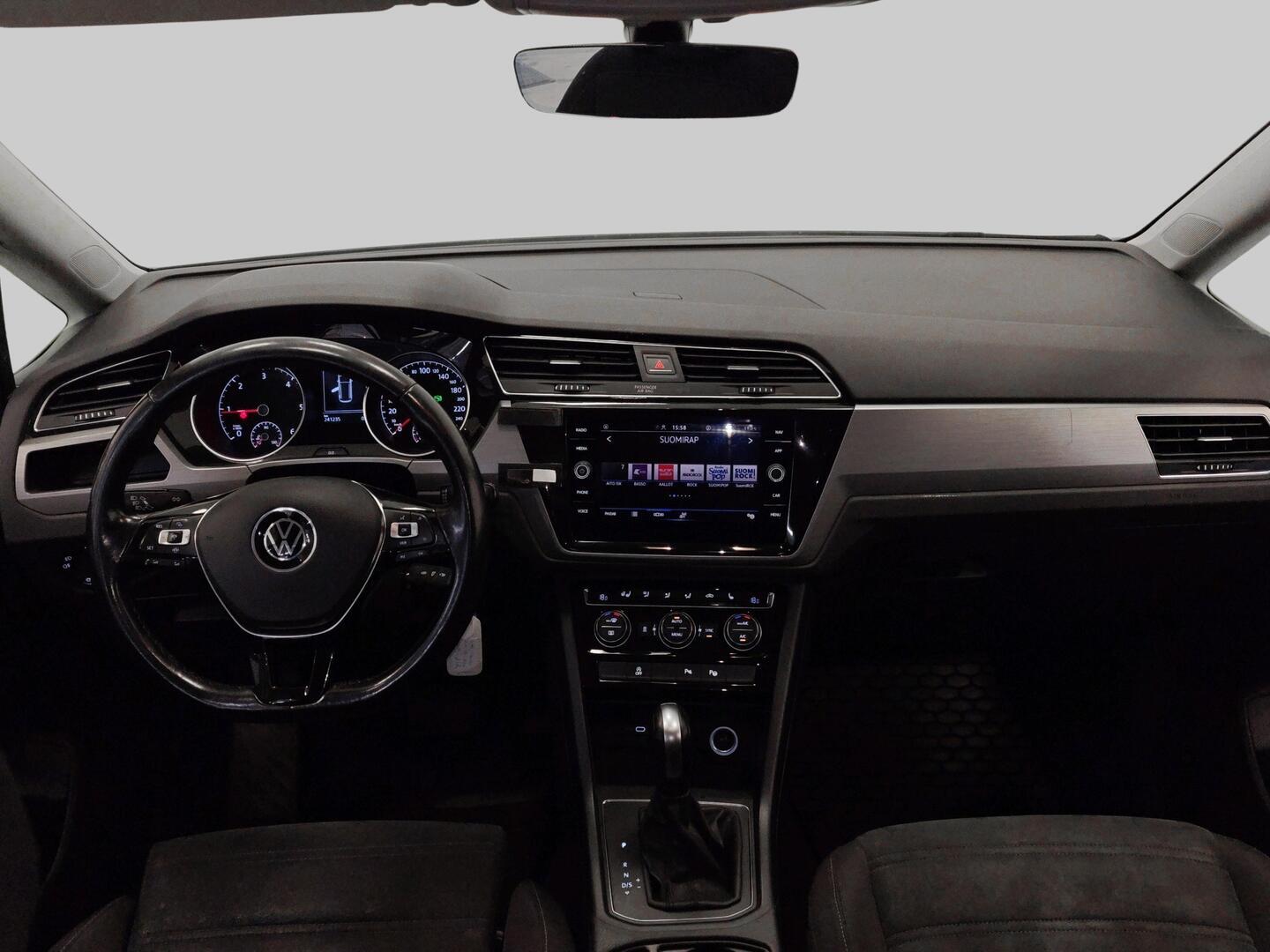 VOLKSWAGEN Touran 2021