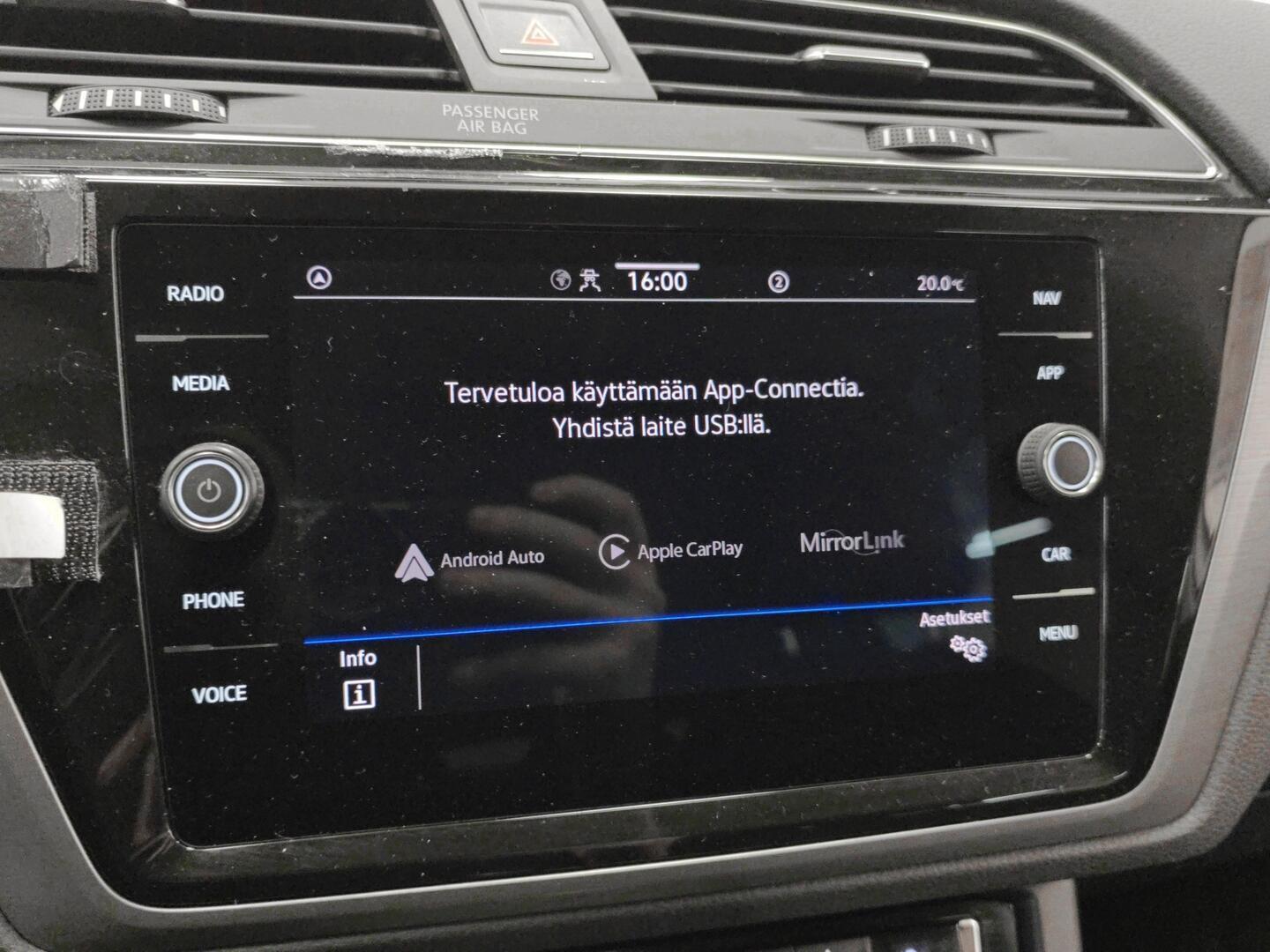 VOLKSWAGEN Touran 2021