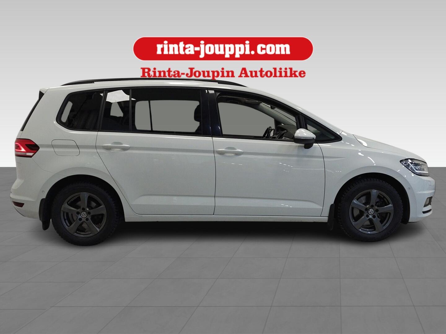 VOLKSWAGEN Touran 2021