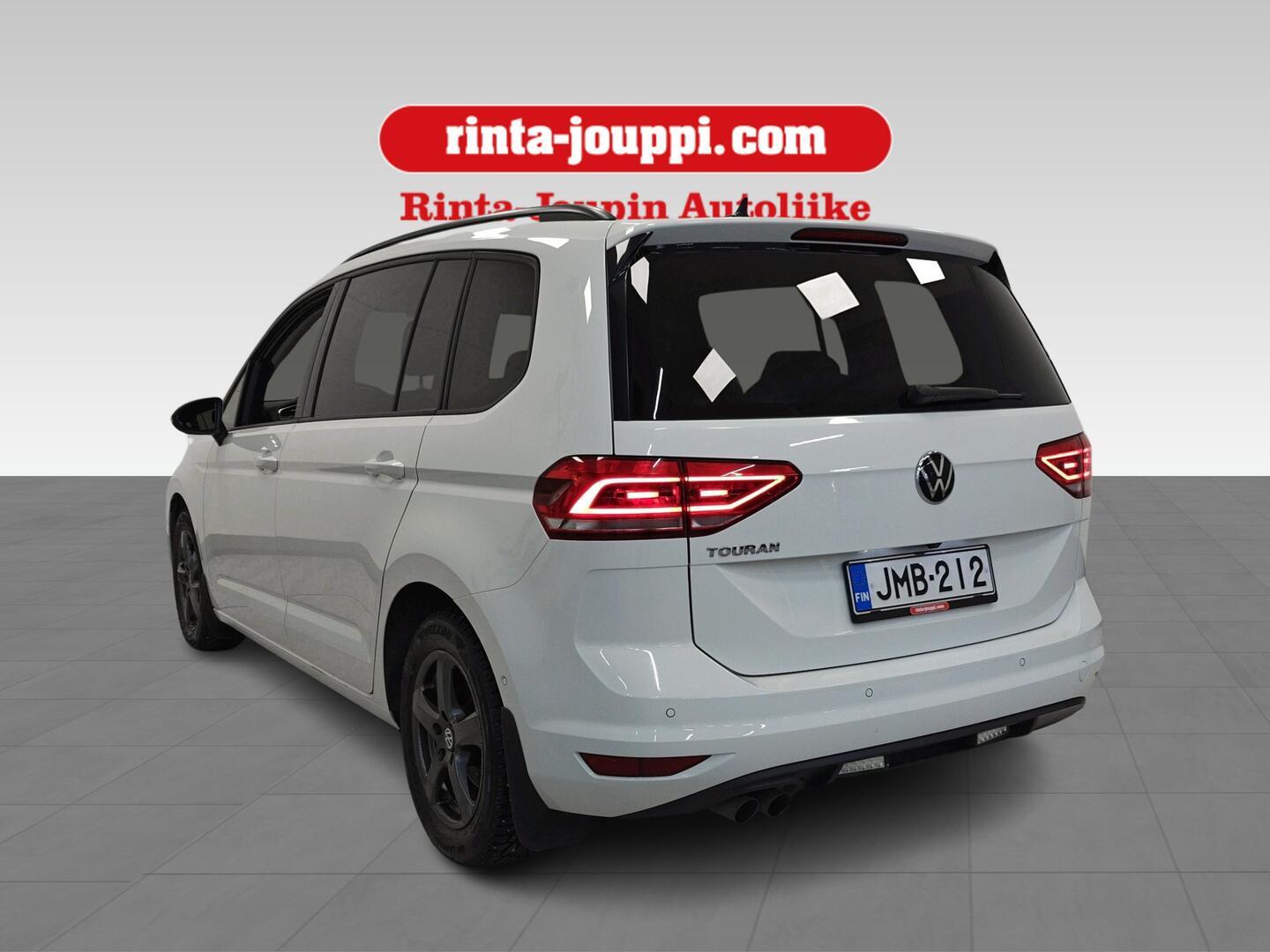 VOLKSWAGEN Touran 2021