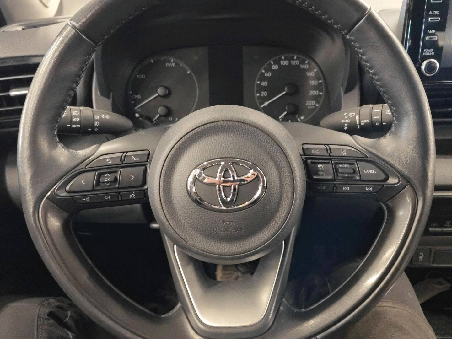 TOYOTA Yaris 2022