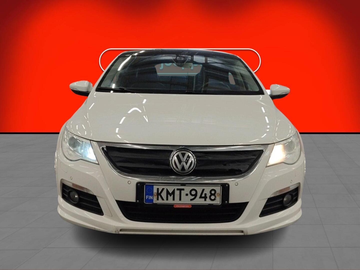 VOLKSWAGEN Passat CC 2011
