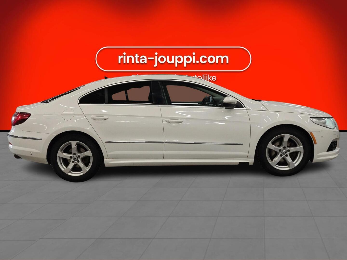 VOLKSWAGEN Passat CC 2011