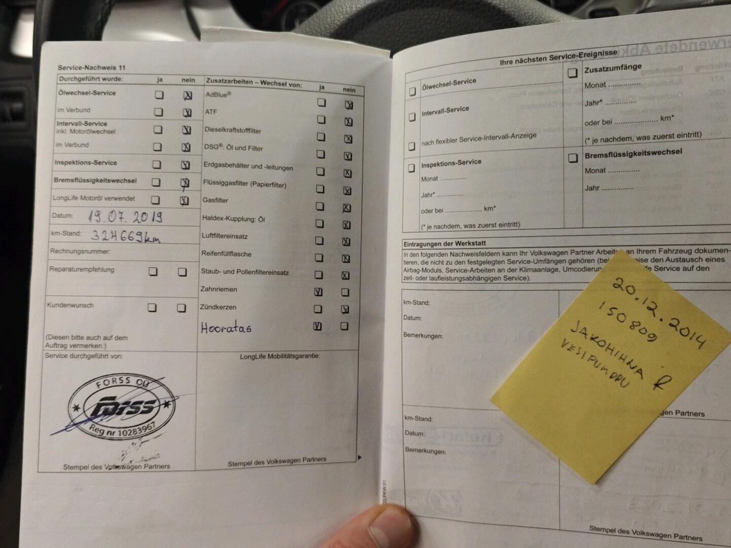 VOLKSWAGEN Passat CC 2011