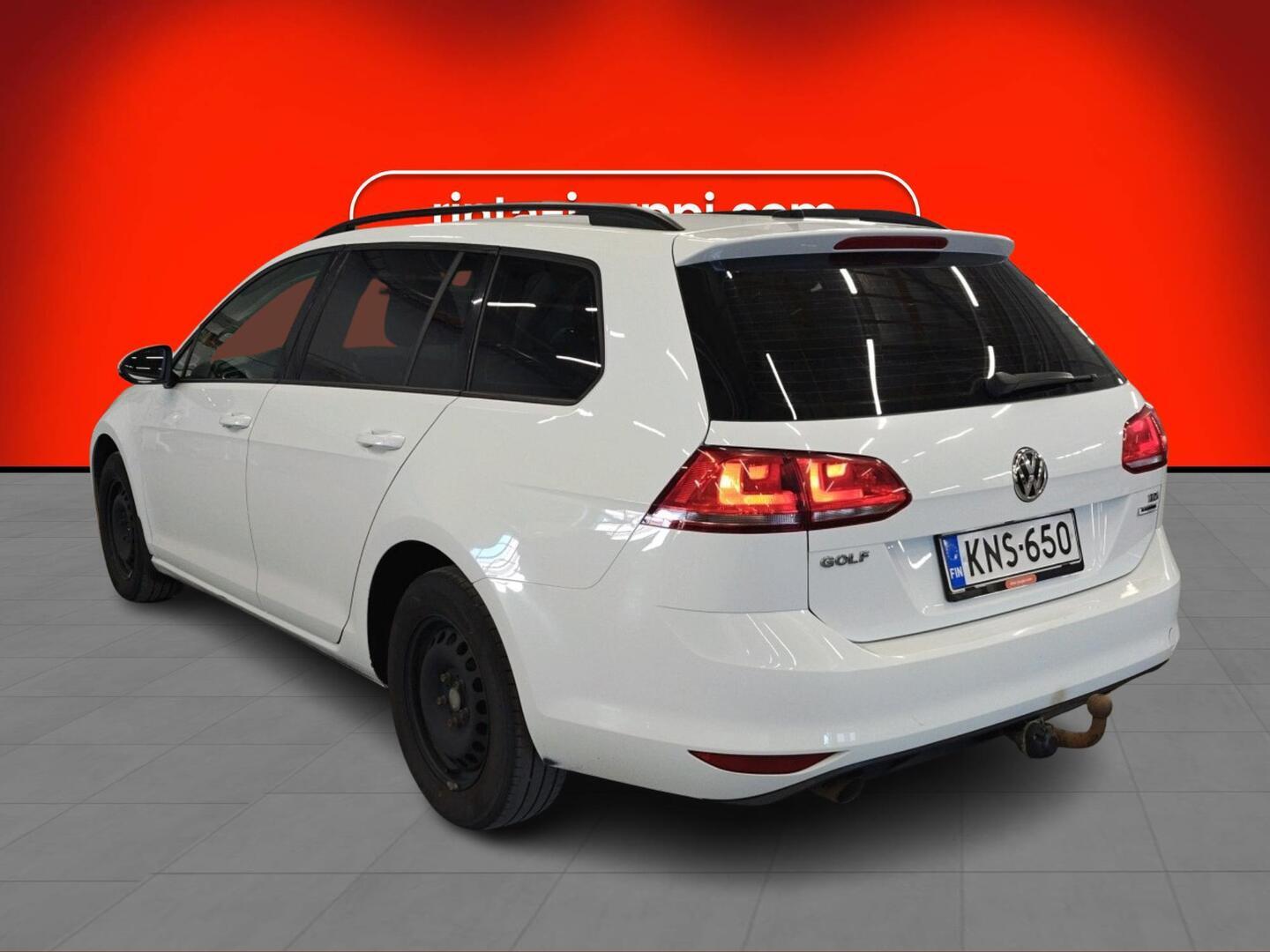 VOLKSWAGEN Golf 2016