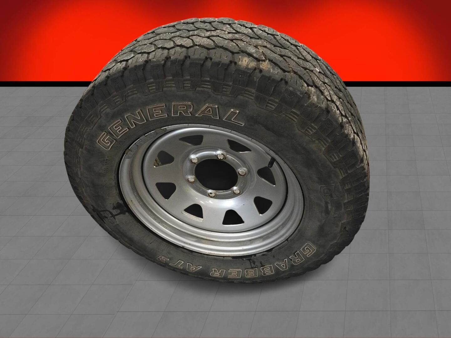 NISSAN NP300 2009