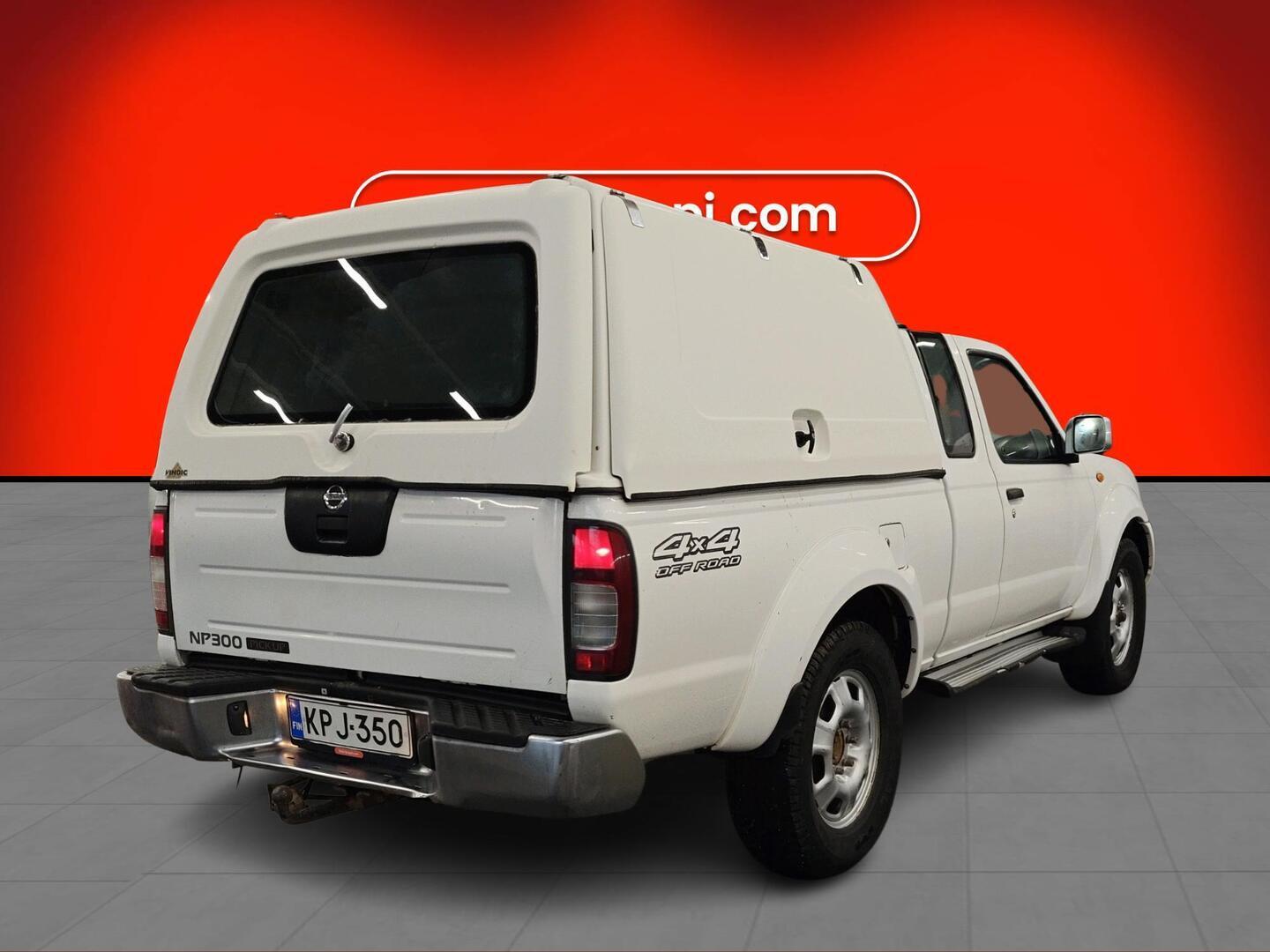 NISSAN NP300 2009