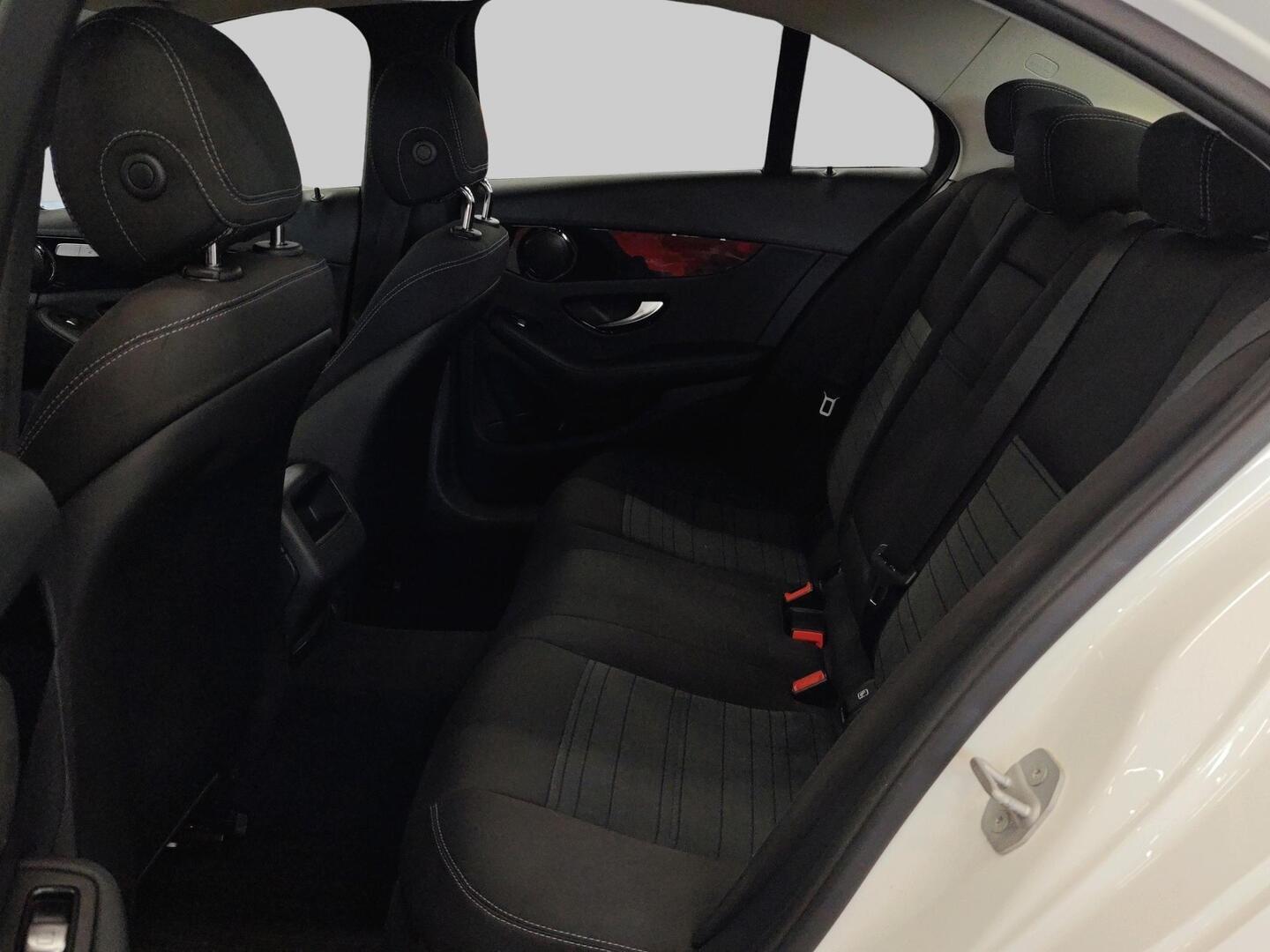 MERCEDES-BENZ C 2016