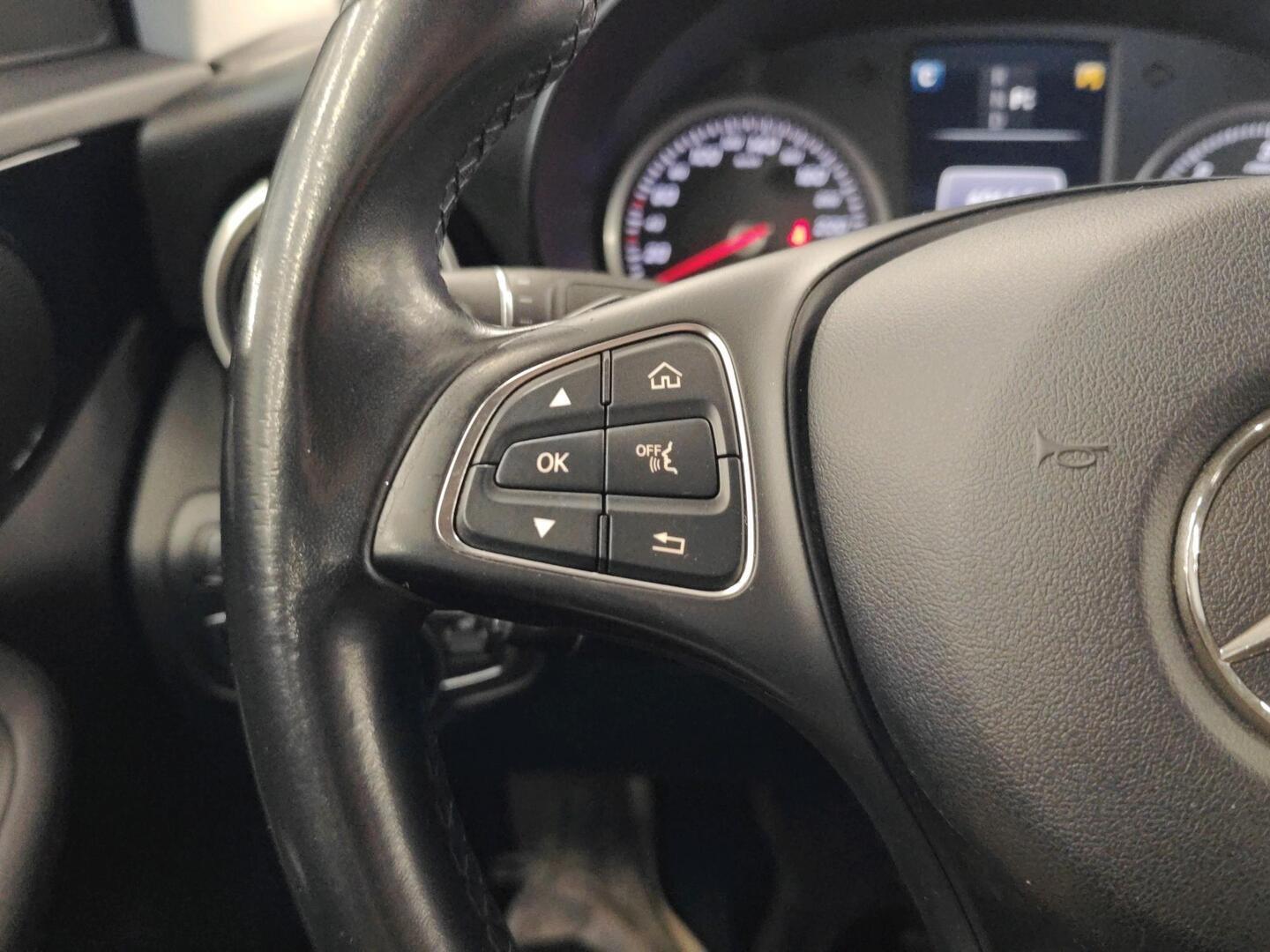 MERCEDES-BENZ C 2016