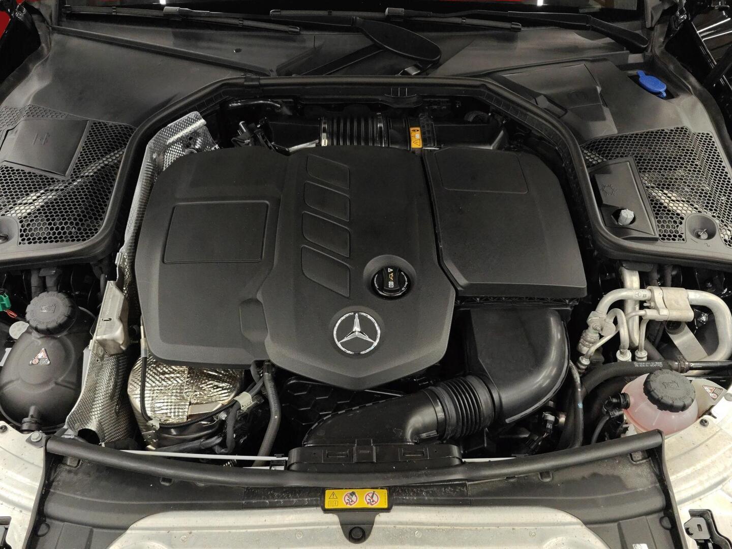 MERCEDES-BENZ C 2020