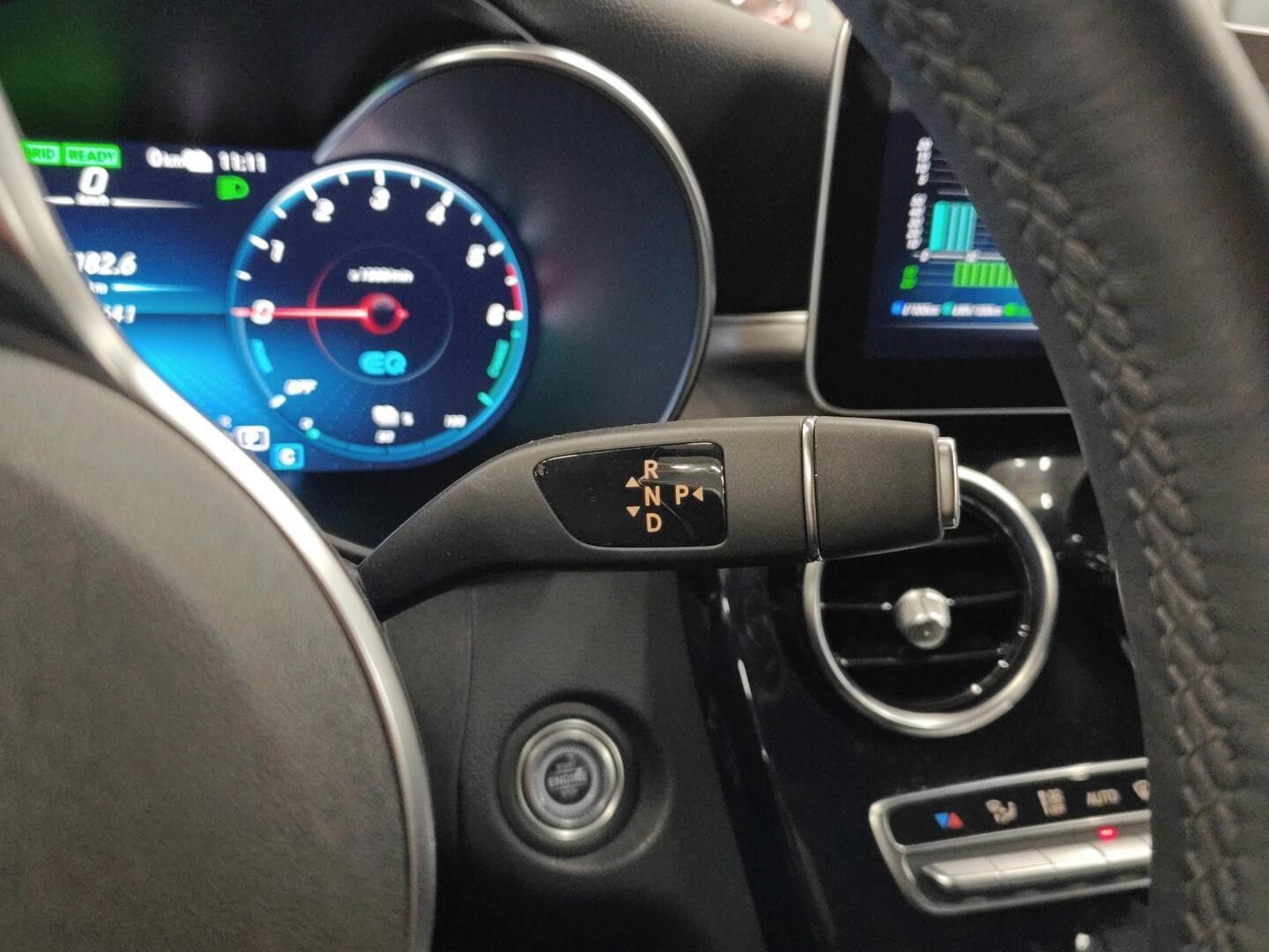 MERCEDES-BENZ C 2020