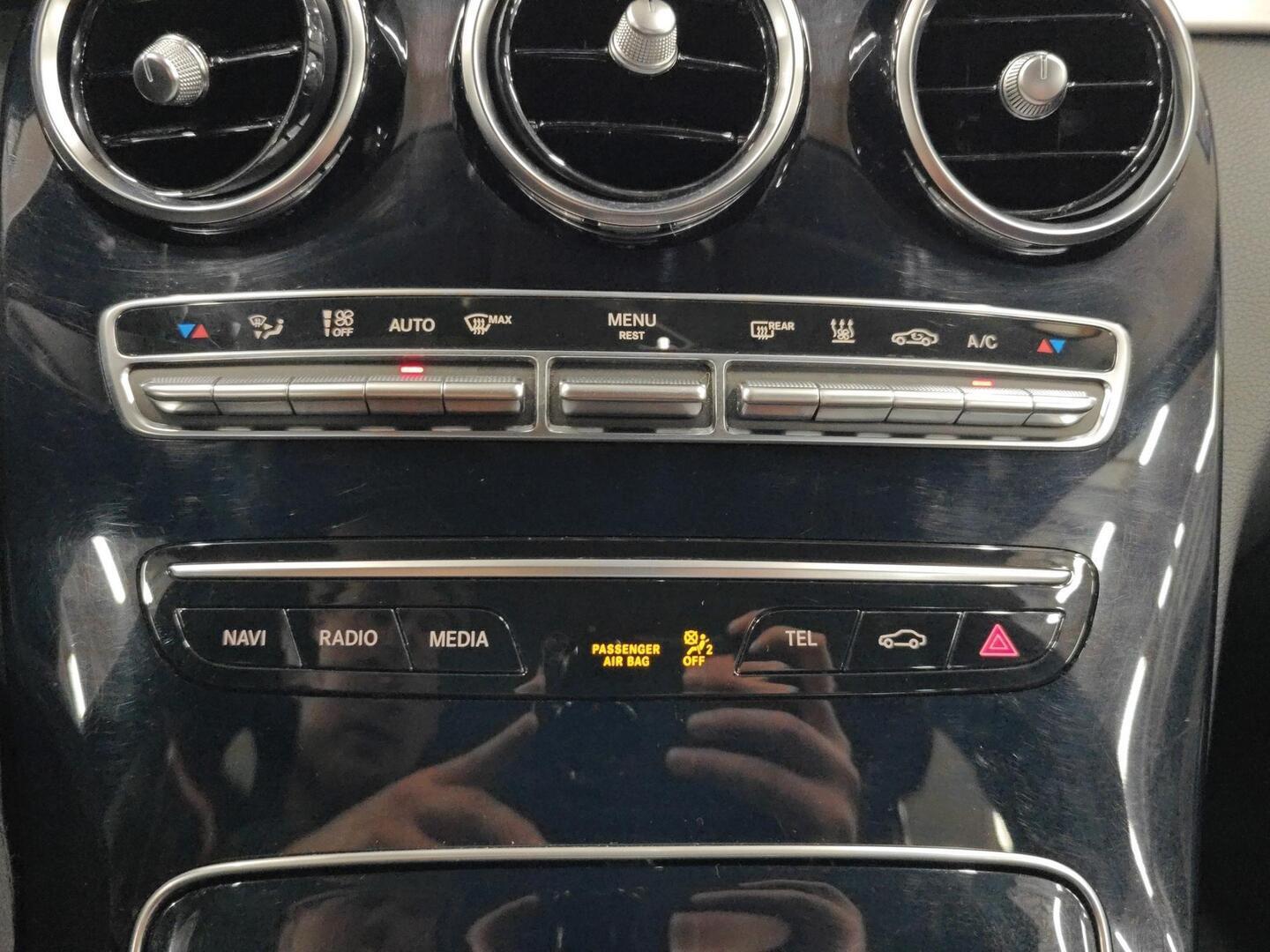 MERCEDES-BENZ C 2020