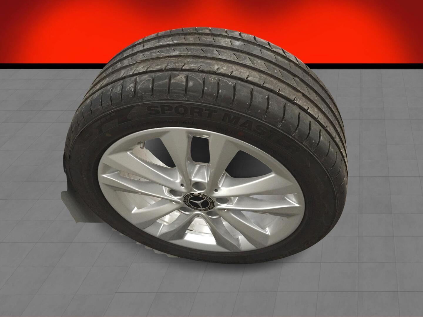 MERCEDES-BENZ C 2020