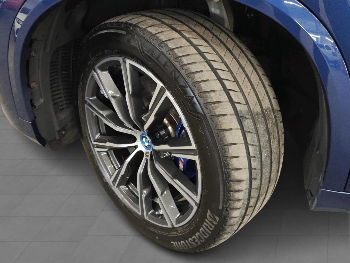 BMW X5 2023