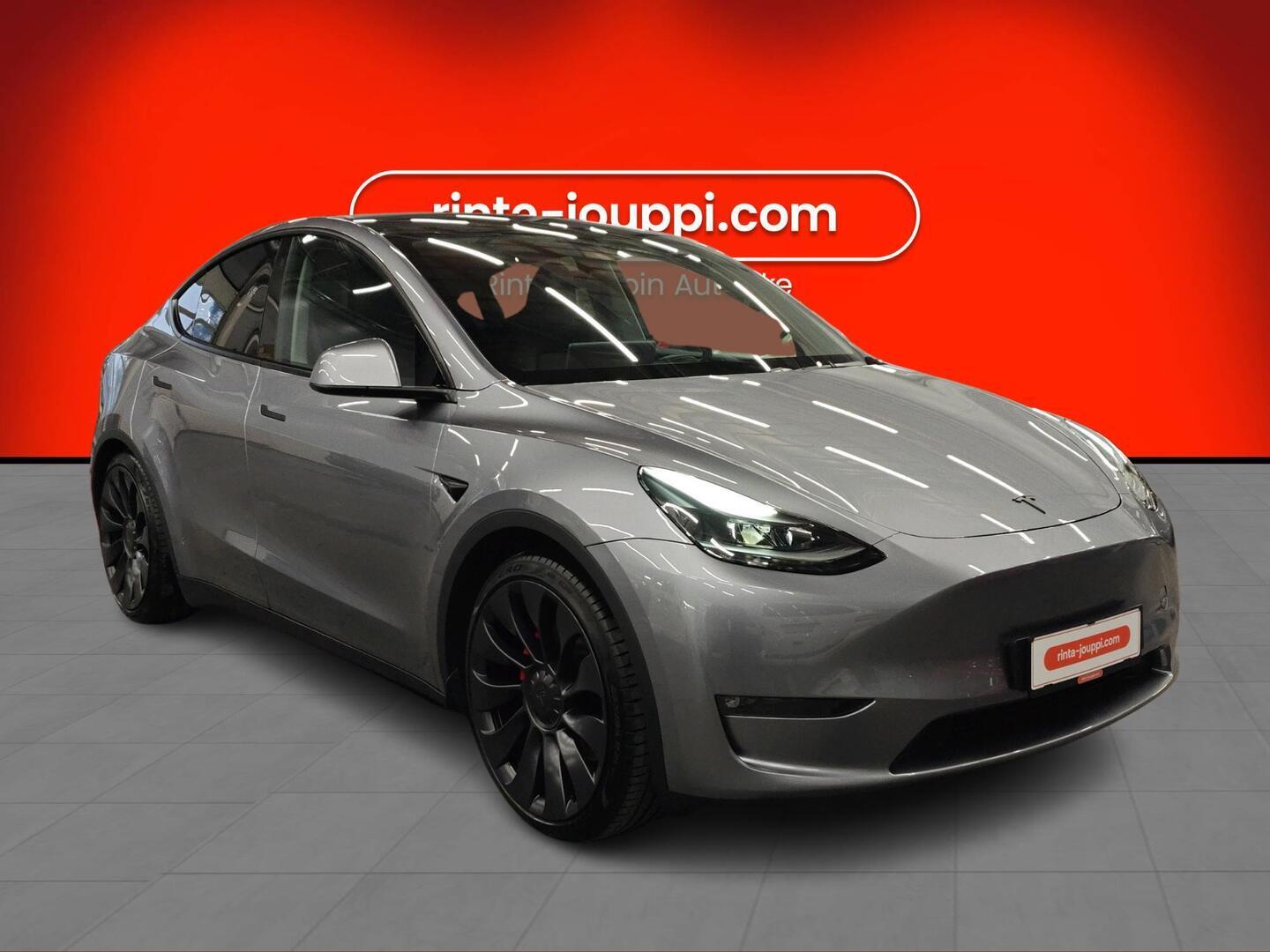 TESLA MODEL Y 2024