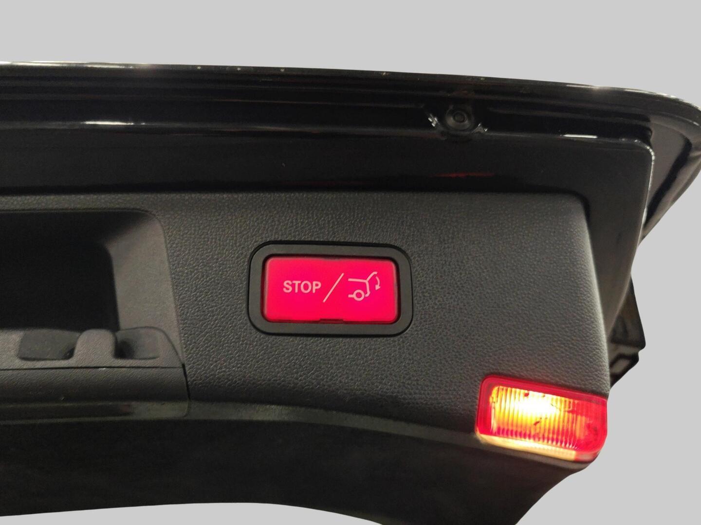 MERCEDES-BENZ E 2012