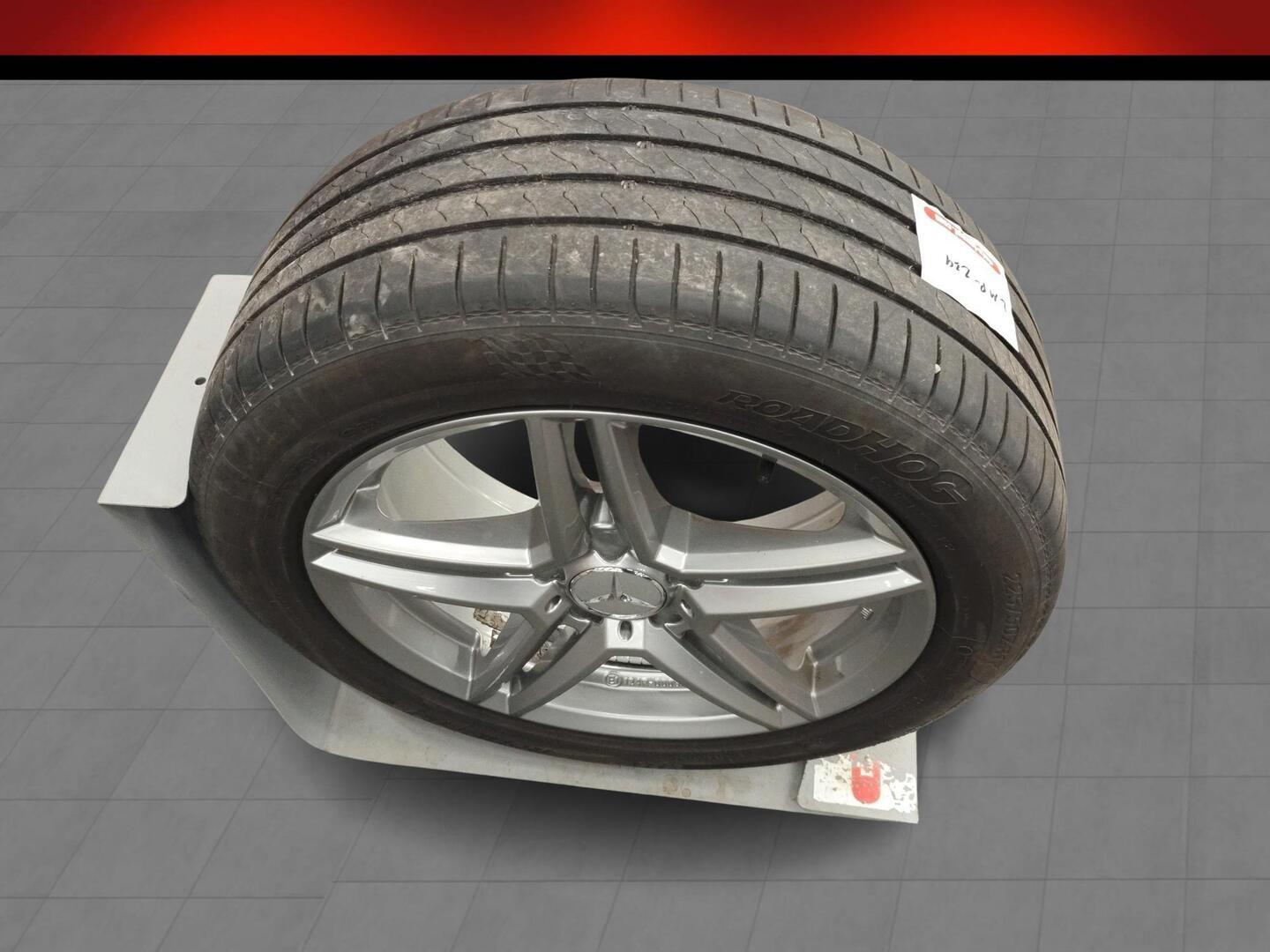 MERCEDES-BENZ E 2012