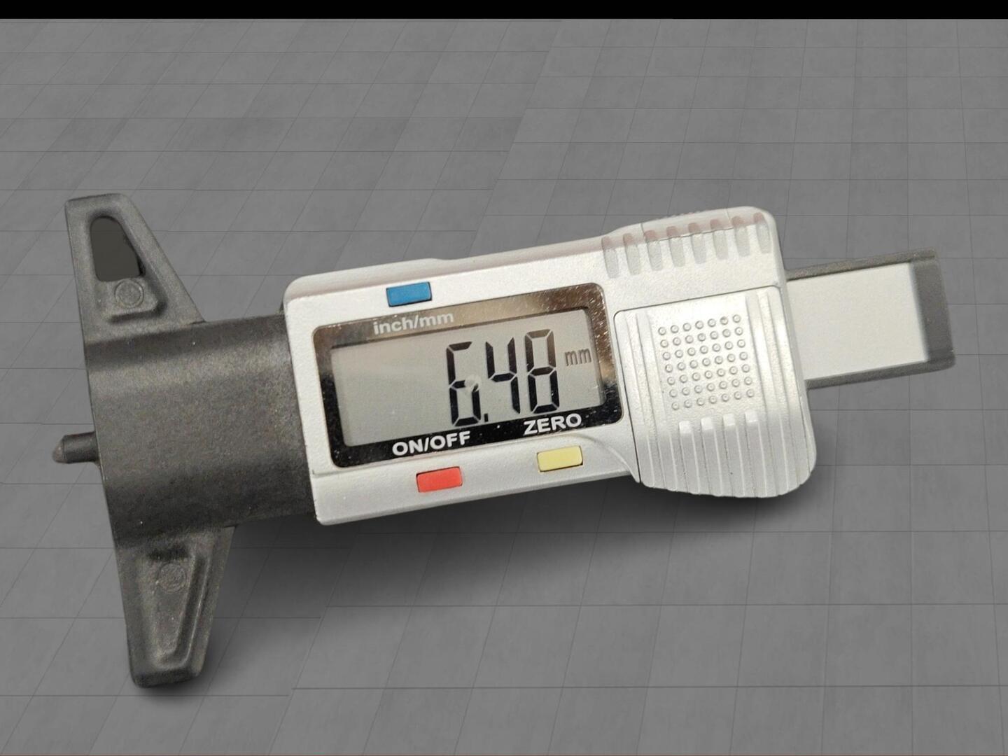 MERCEDES-BENZ E 2012