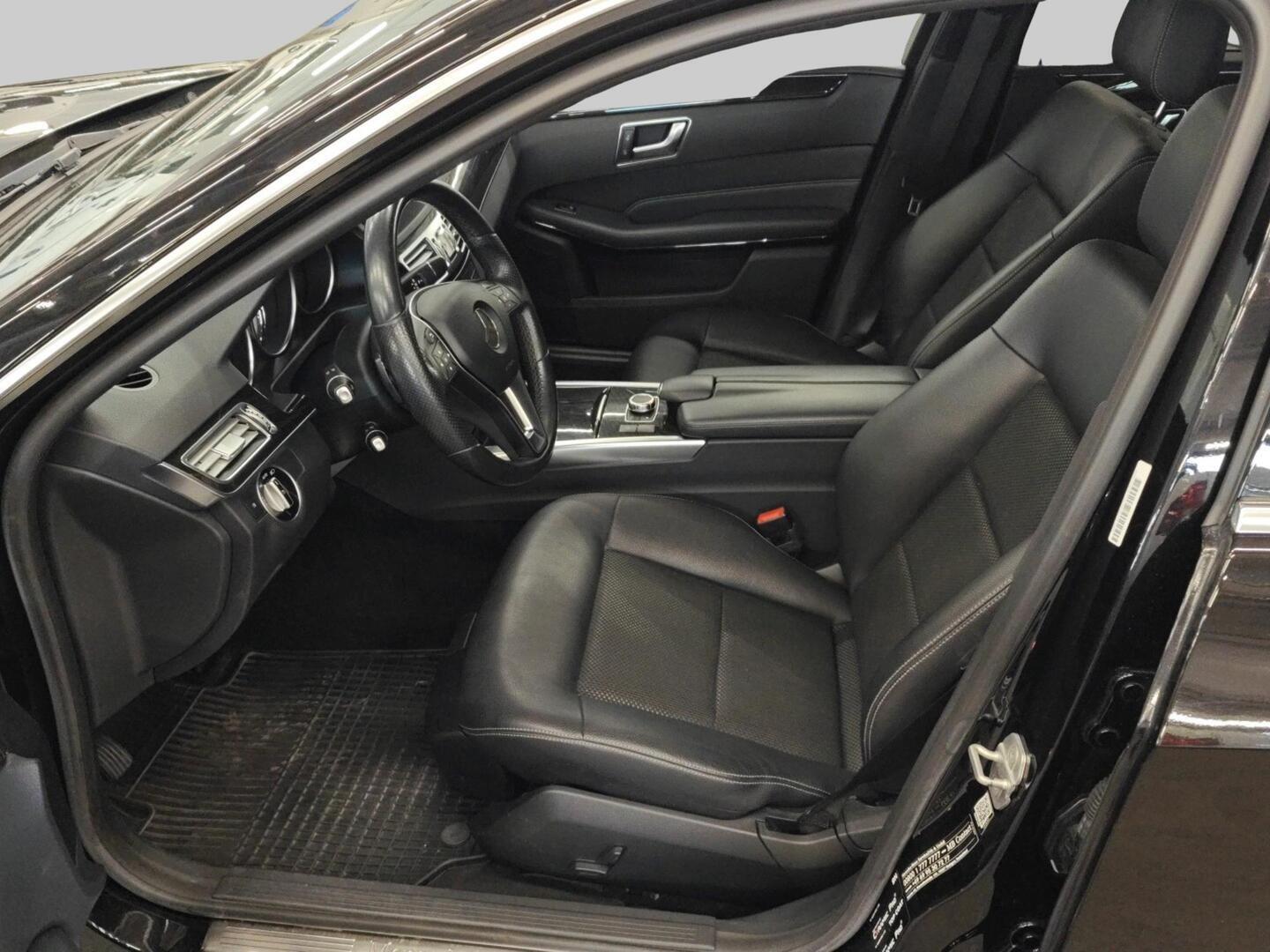 MERCEDES-BENZ E 2015