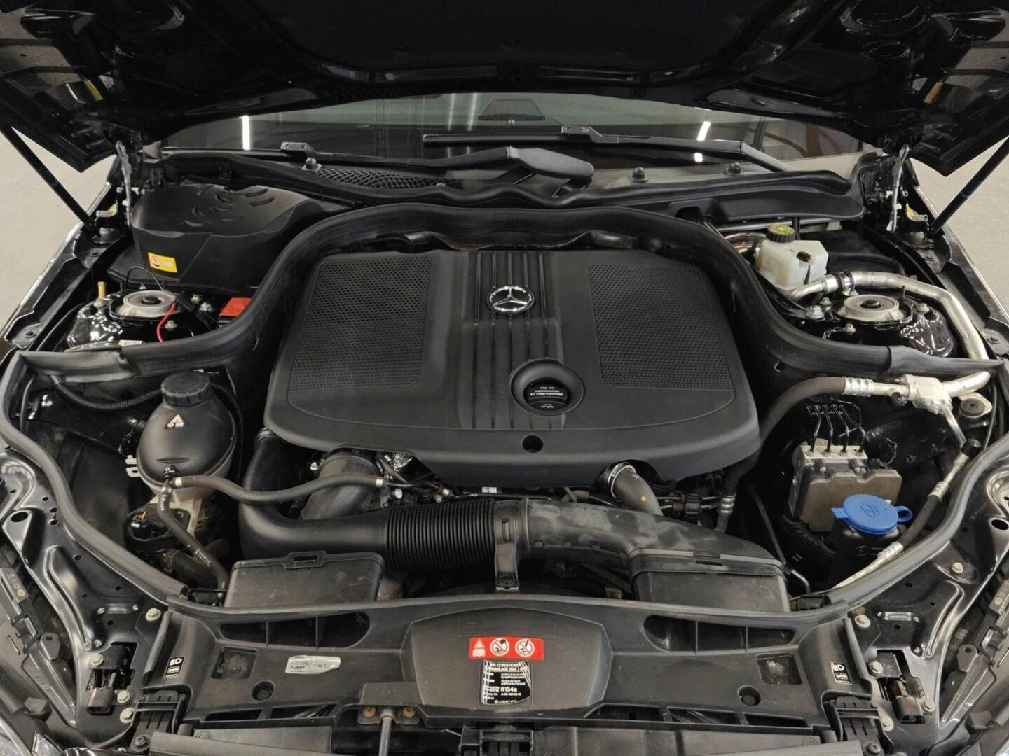 MERCEDES-BENZ E 2015