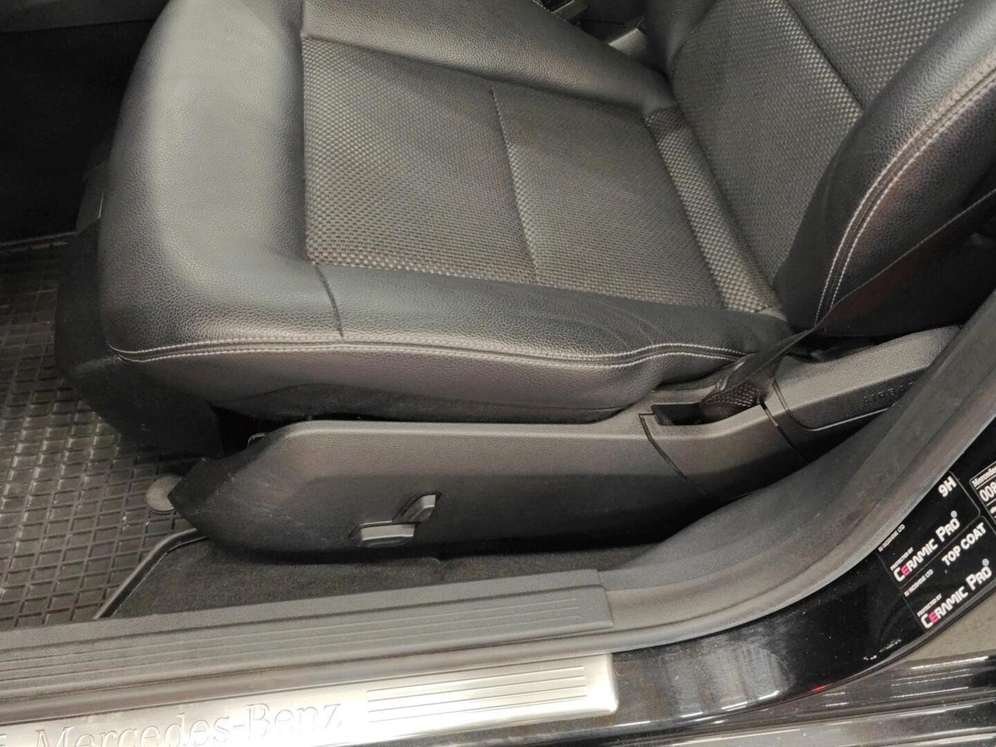 MERCEDES-BENZ E 2015