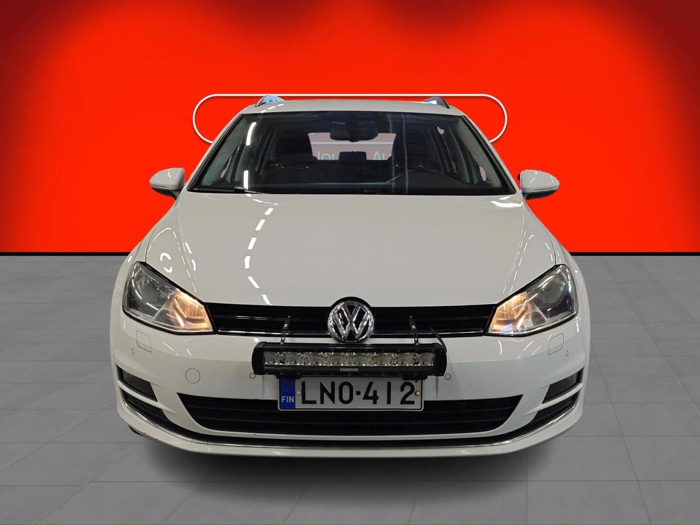 VOLKSWAGEN Golf 2016