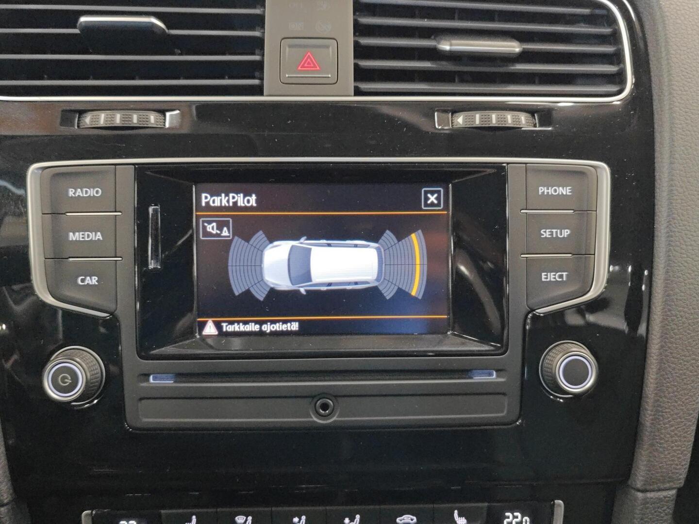 VOLKSWAGEN Golf 2016