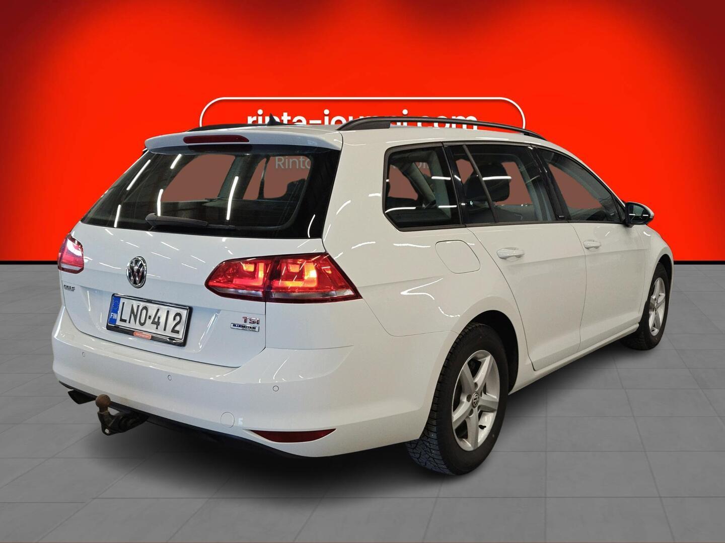 VOLKSWAGEN Golf 2016