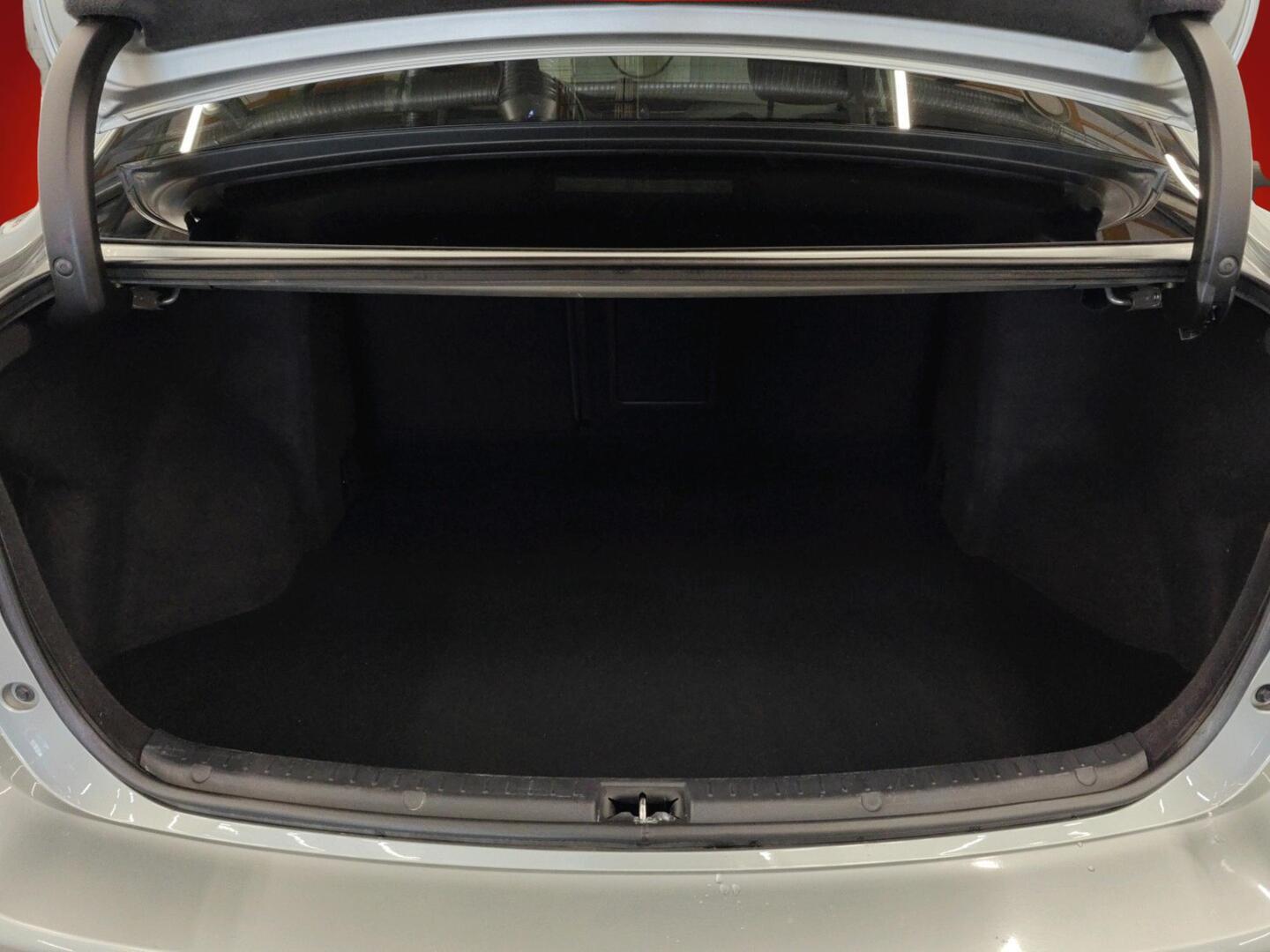 TOYOTA Avensis 2018