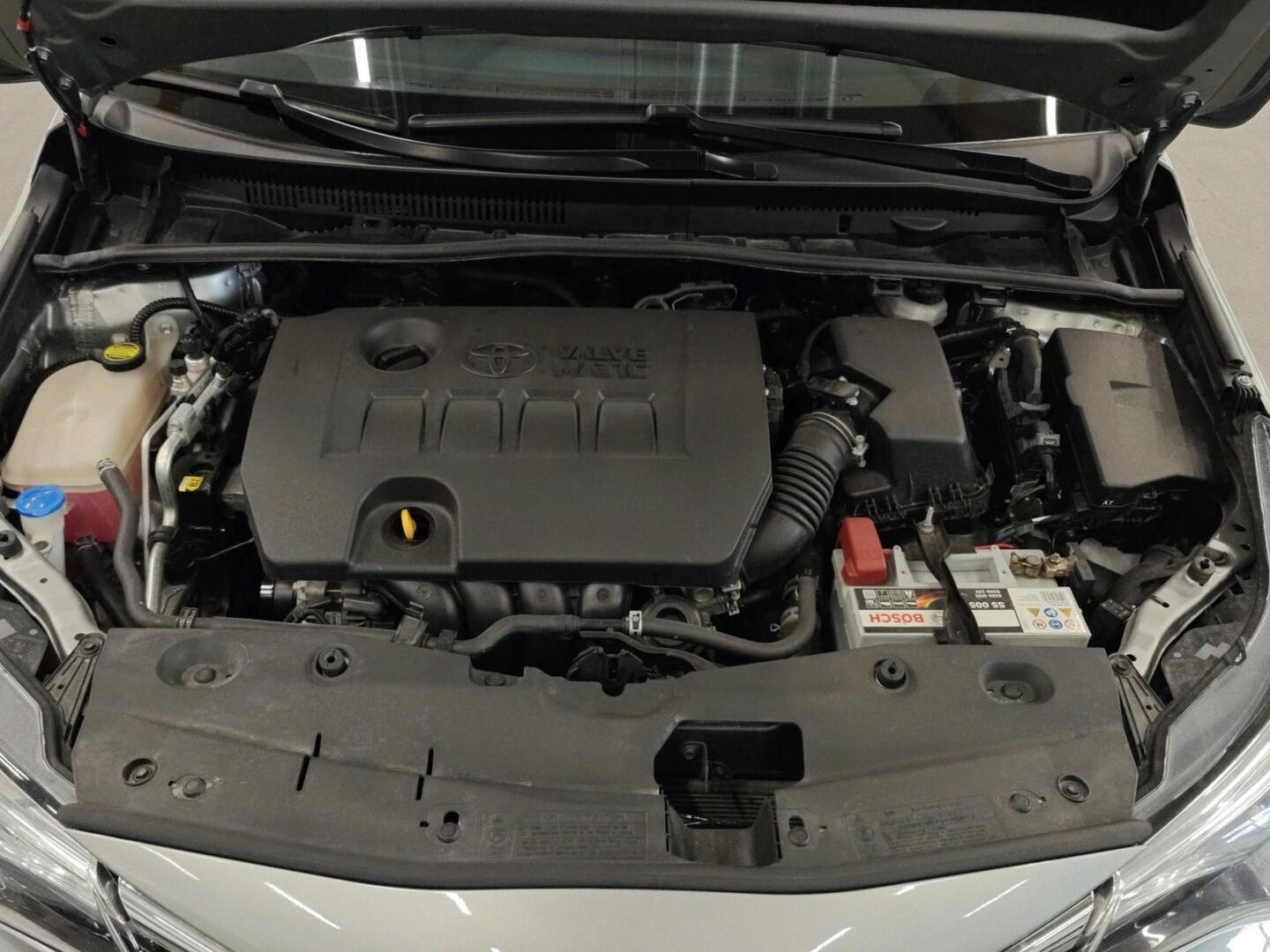 TOYOTA Avensis 2018