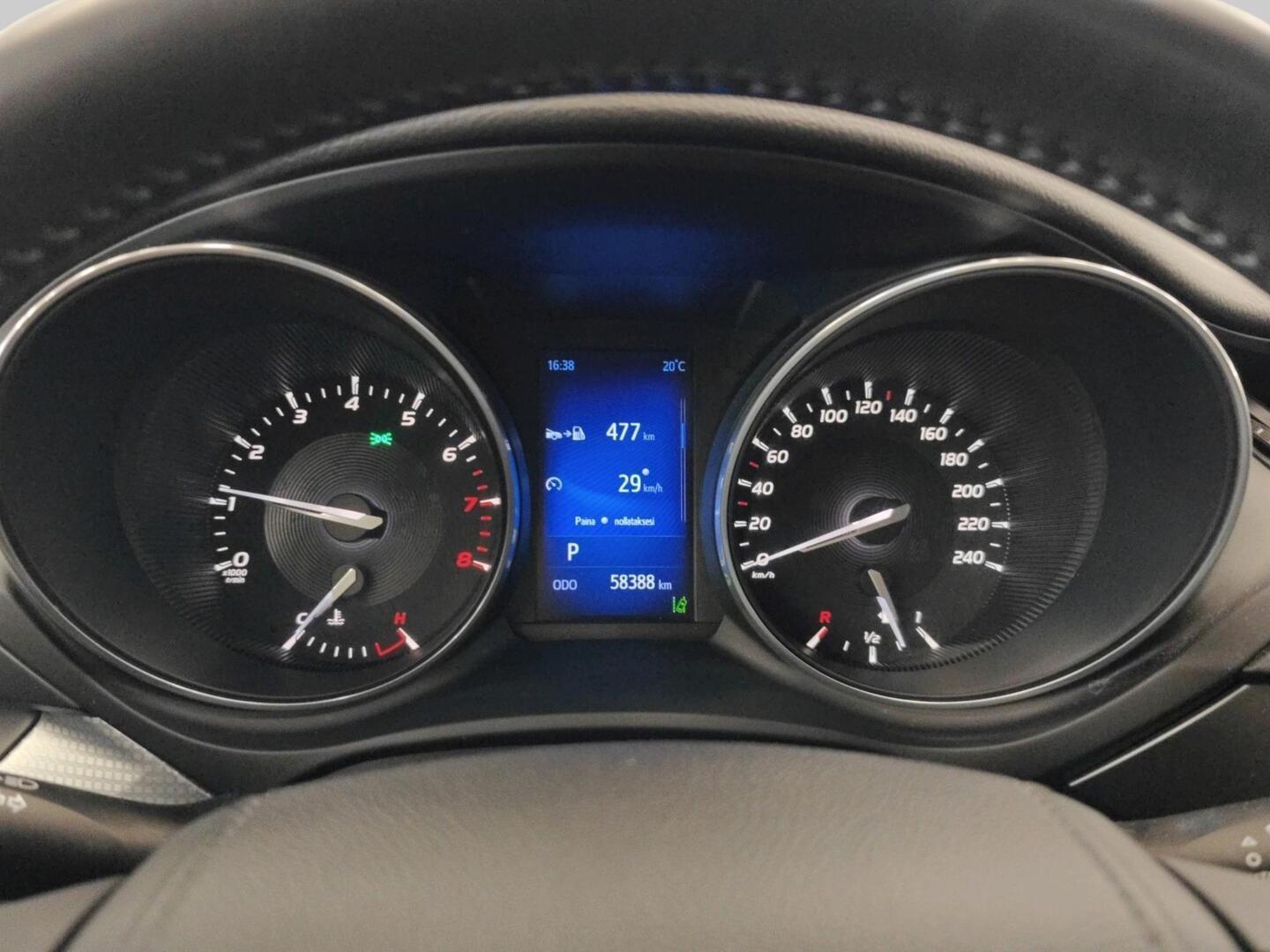 TOYOTA Avensis 2018