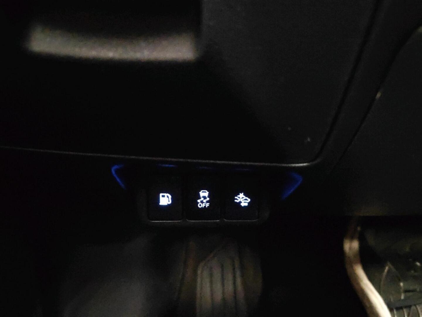 TOYOTA Avensis 2018