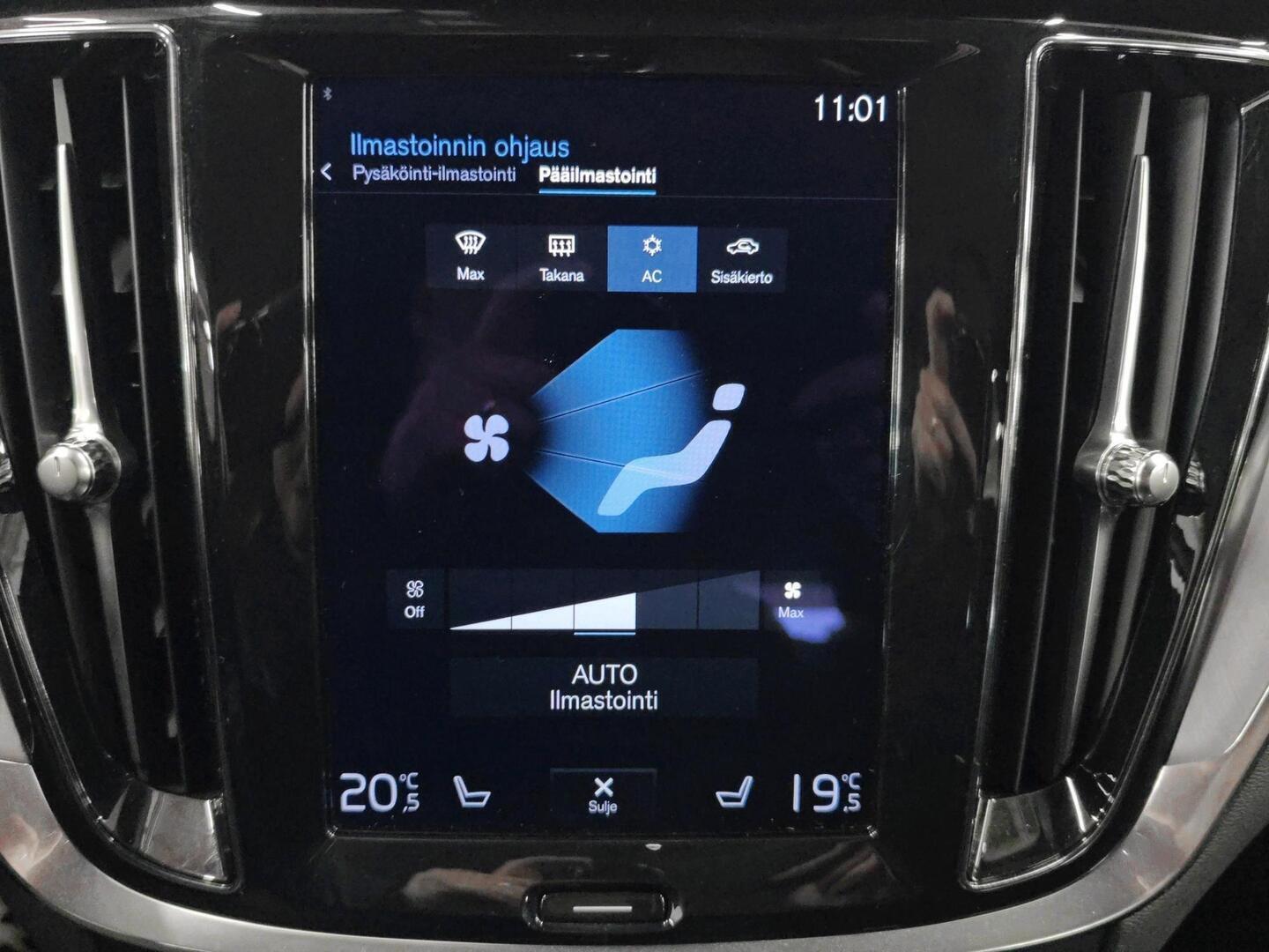 VOLVO V60 2021