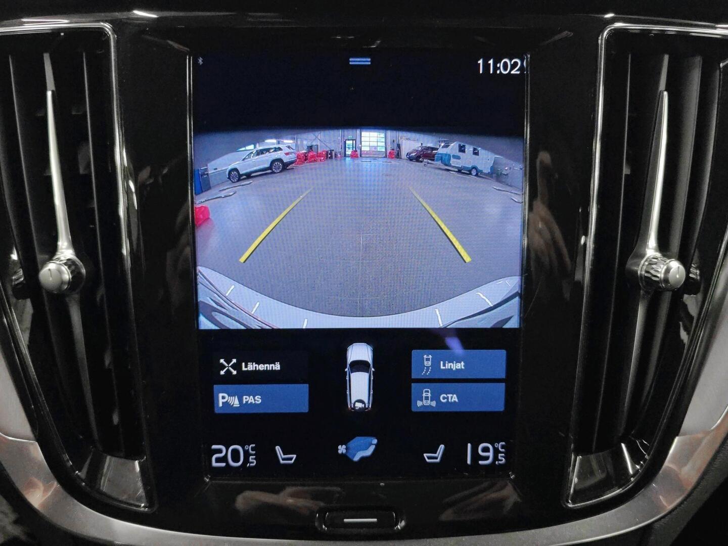 VOLVO V60 2021