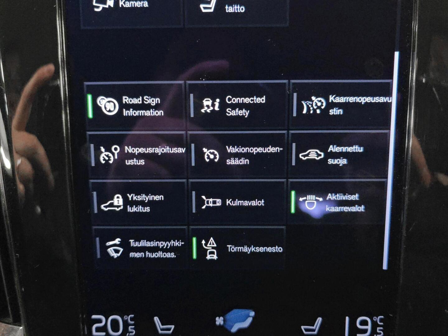 VOLVO V60 2021