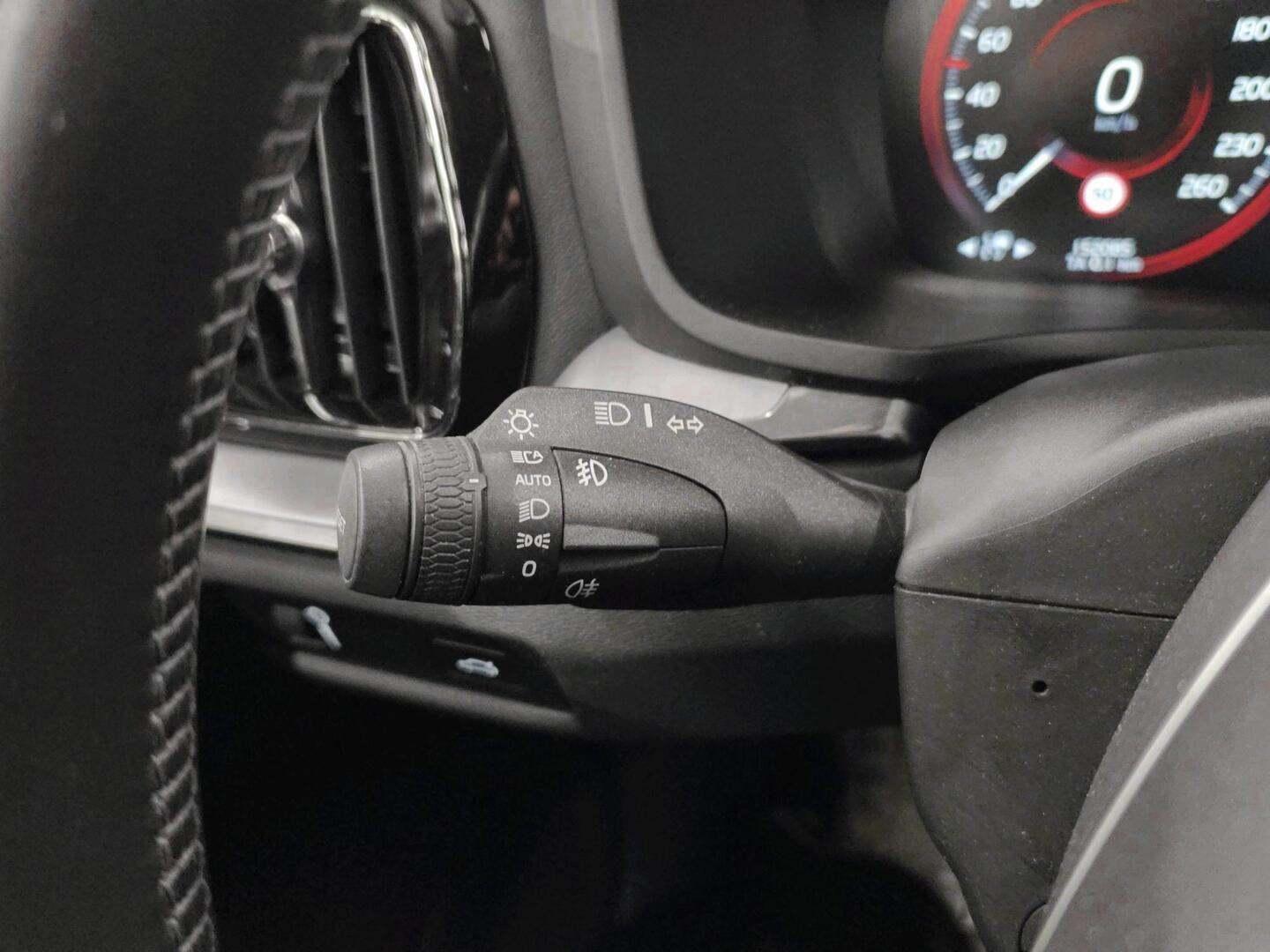 VOLVO V60 2021