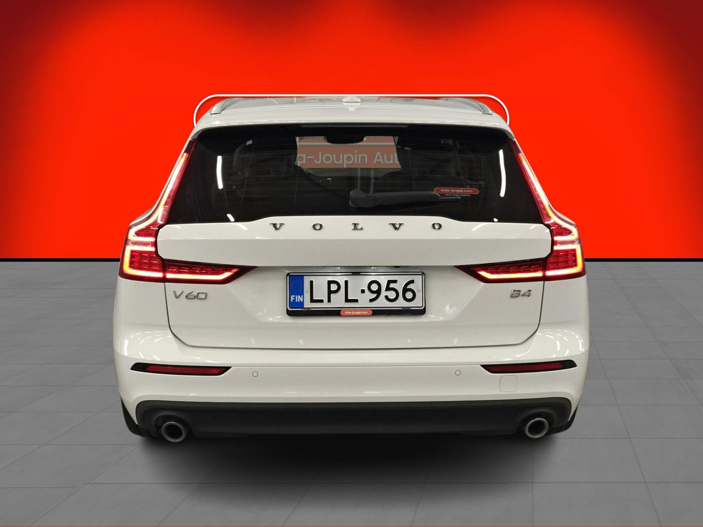 VOLVO V60 2021