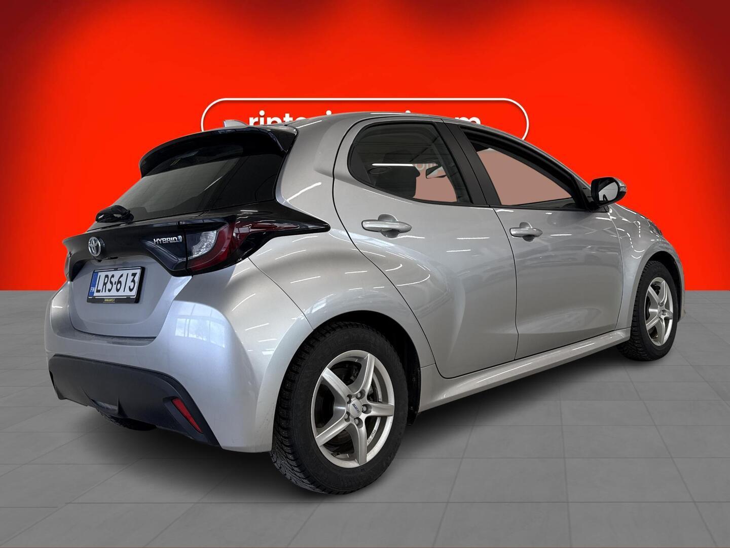 TOYOTA Yaris 2022