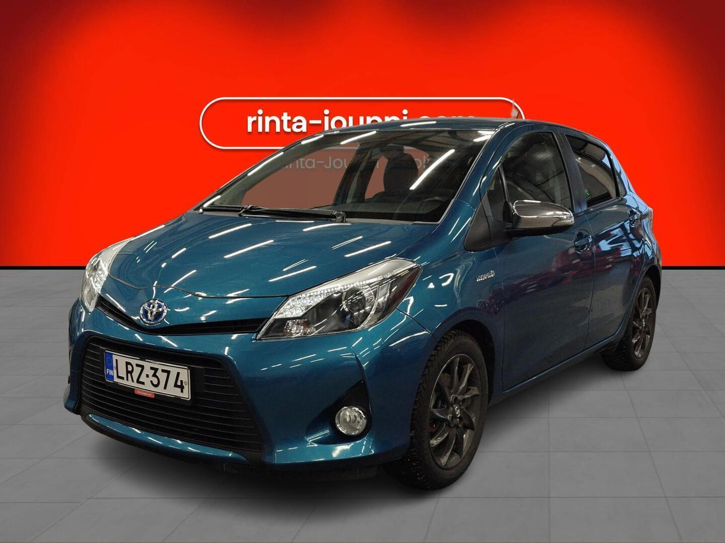 TOYOTA Yaris 2013