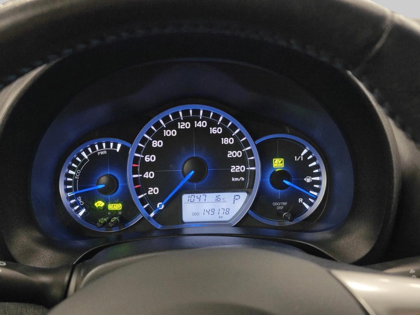 TOYOTA Yaris 2013