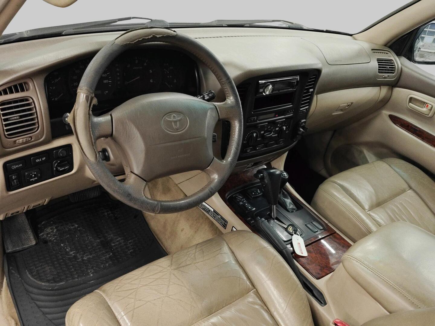 TOYOTA Land Cruiser 2000