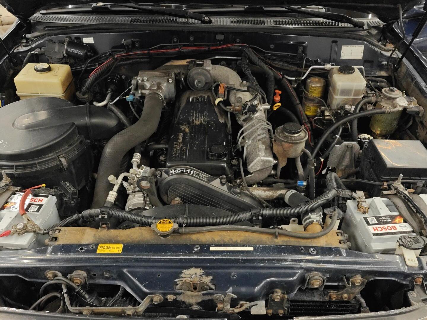 TOYOTA Land Cruiser 2000