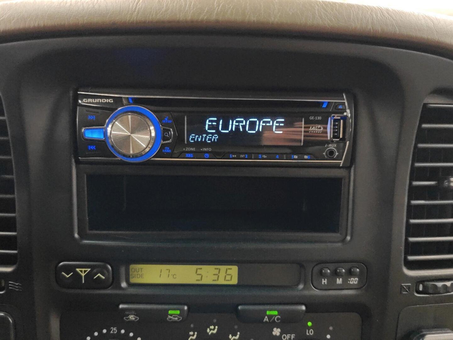 TOYOTA Land Cruiser 2000