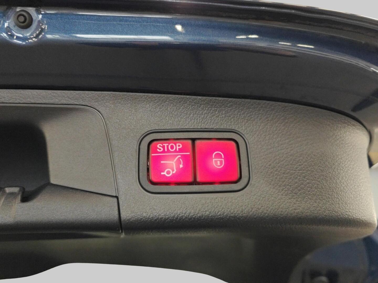 MERCEDES-BENZ EQA 2022
